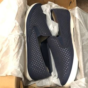 NWT navy sperry